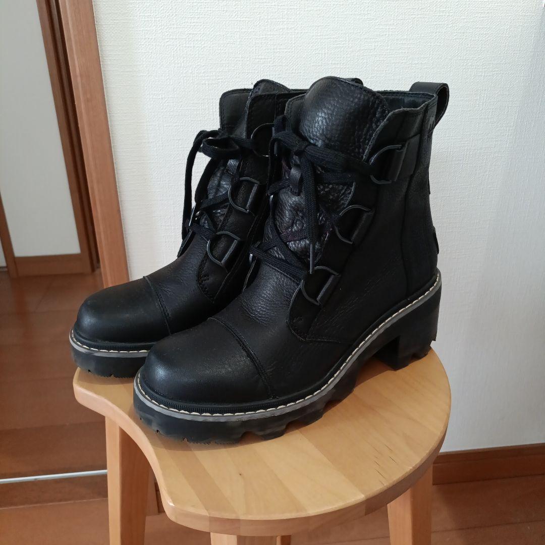 SOREL ブラック レースアップブーツ