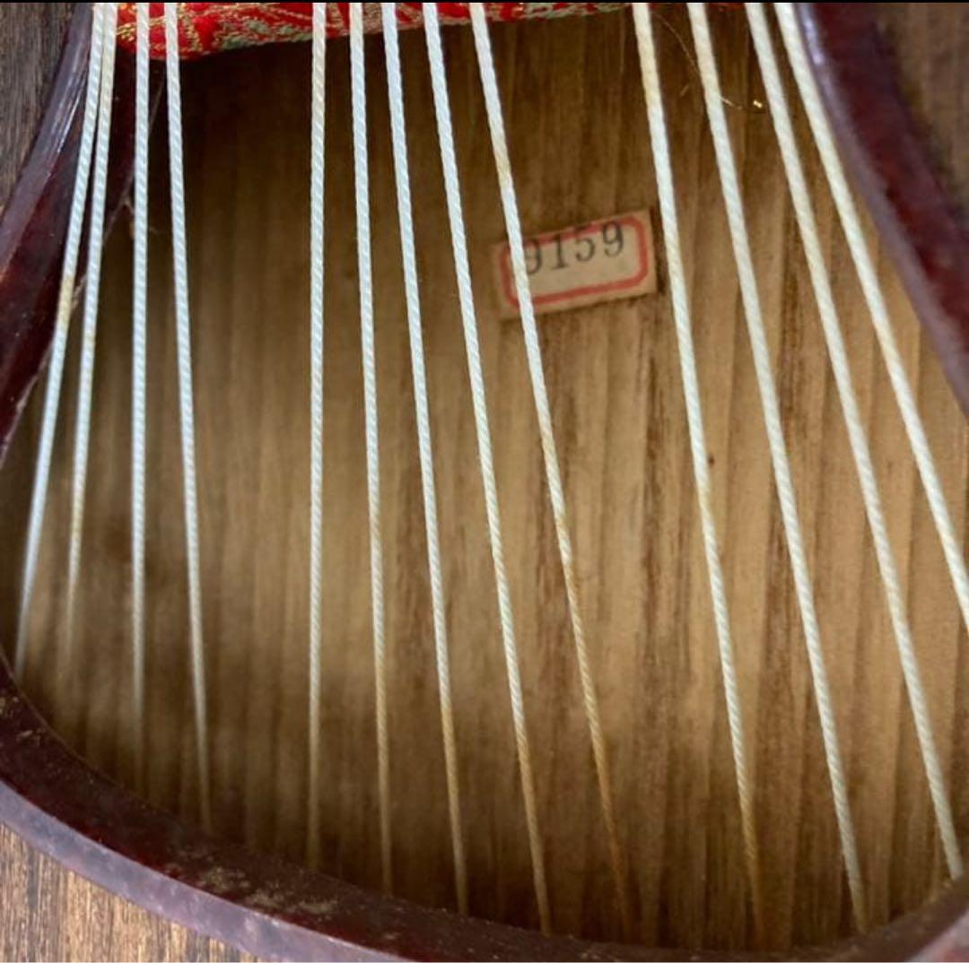 ♡ 入門用におススメ　箏　13弦　並甲　すだれ彫り　琴柱付属♡