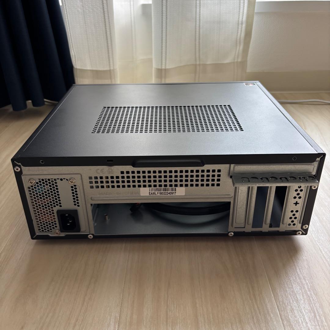 SilverStone MILO11 MicroATXケース 電源付属