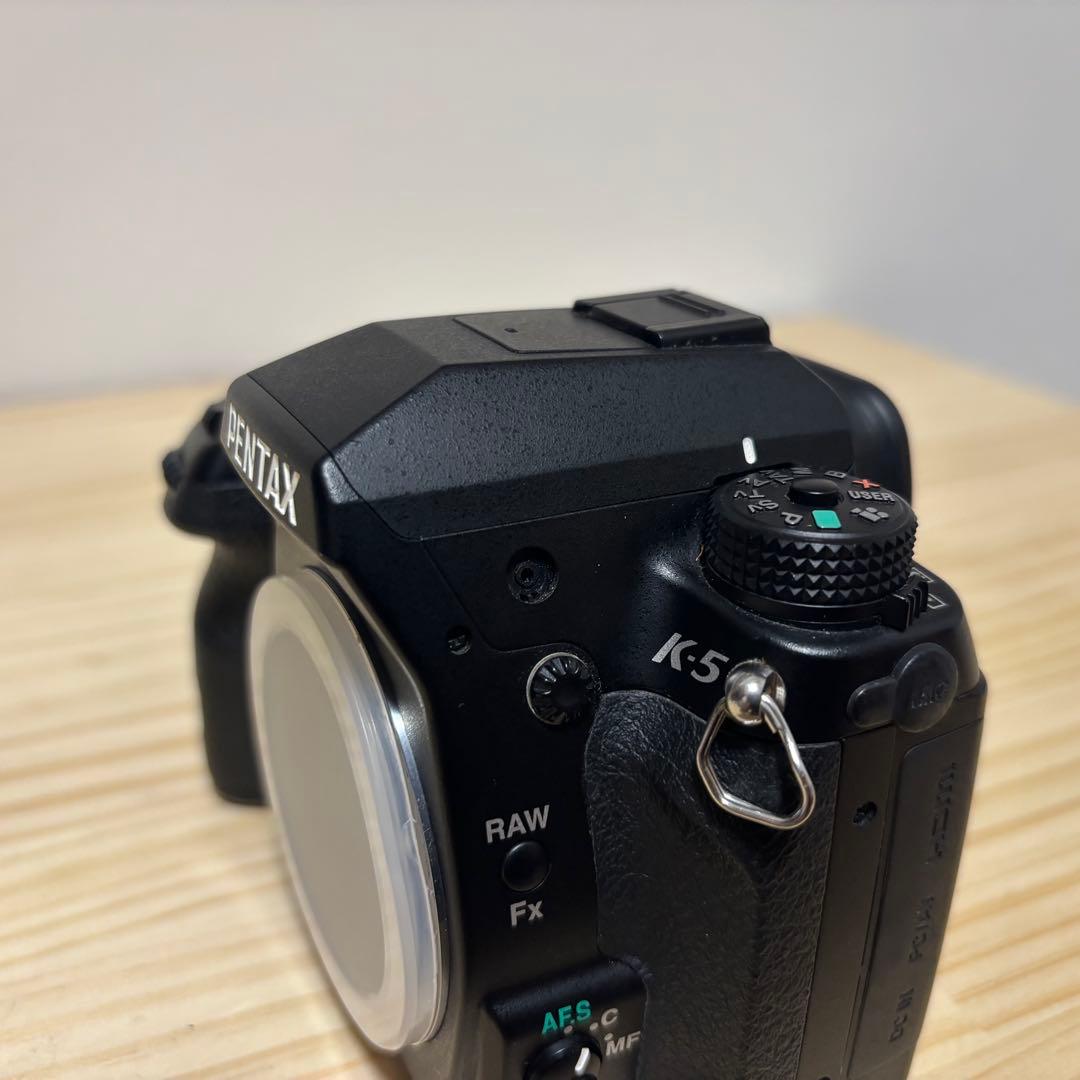 私*～様 PENTAX K-5 デジタル一眼レフカメラ 本体　ボディ　箱、取説付