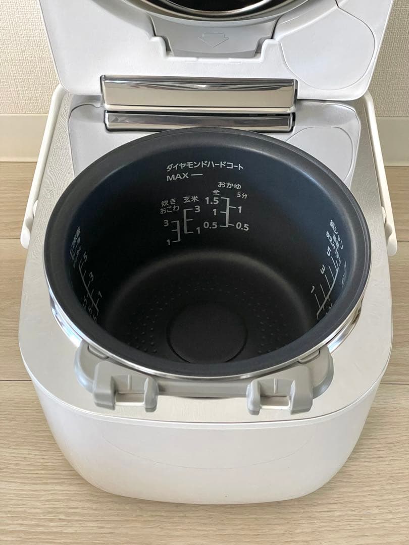 新品Panasonic 可変圧力IH ジャー炊飯器SR-PW109 2019年製