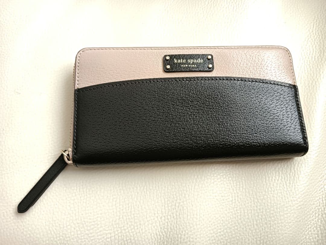 【限定ラスト１点】ケイトスペード長財布ベージュ ブラック黒レザーお洒落ツートーン