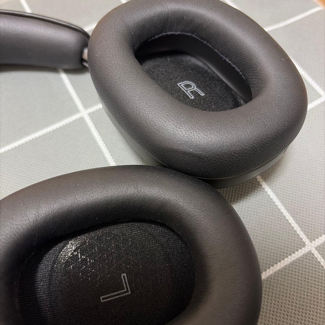 Bowers & Wilkins Px8ワイヤレスヘッドホン