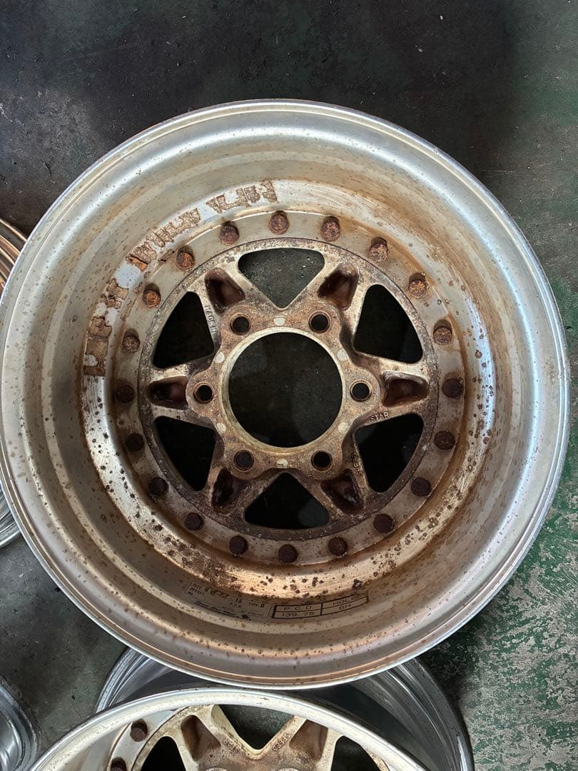 ゆ*ん様 15インチ Speed Ster 多角形デザインホイール 4個セット