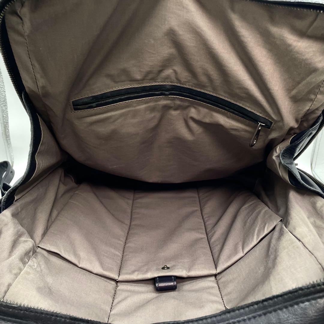 ボッテガヴェネタ　リュック　イントレチャート　大容量