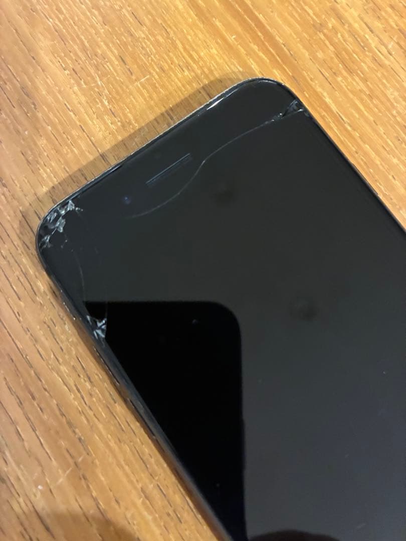 Apple iPhone 8 ブラック 本体 SIMフリー