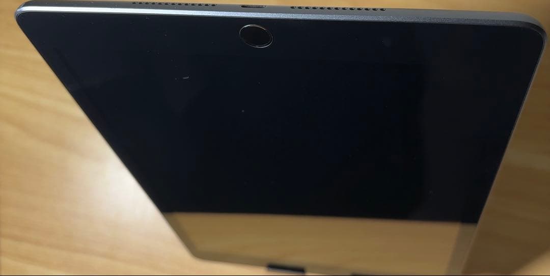 早い者勝ち　iPad 第８世代　32GB セルラー