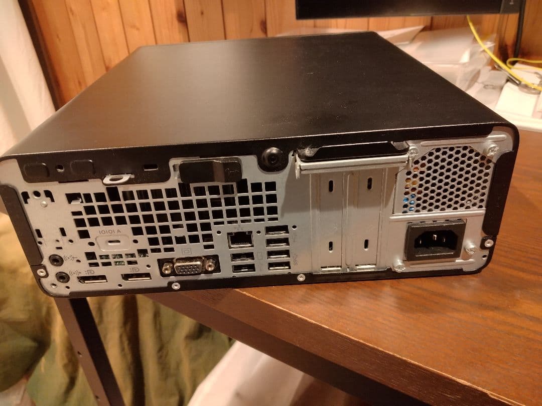 HP ProDesk 600 G4 SFF　第8世代、HDDなし部品取り