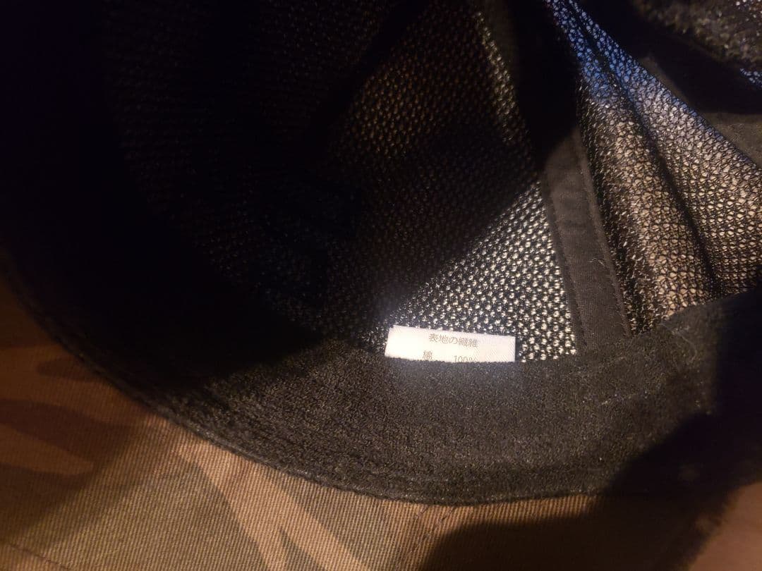 新品未使用ヨシノリコタケ　カーキ色カモ柄ナンバー3キャップです