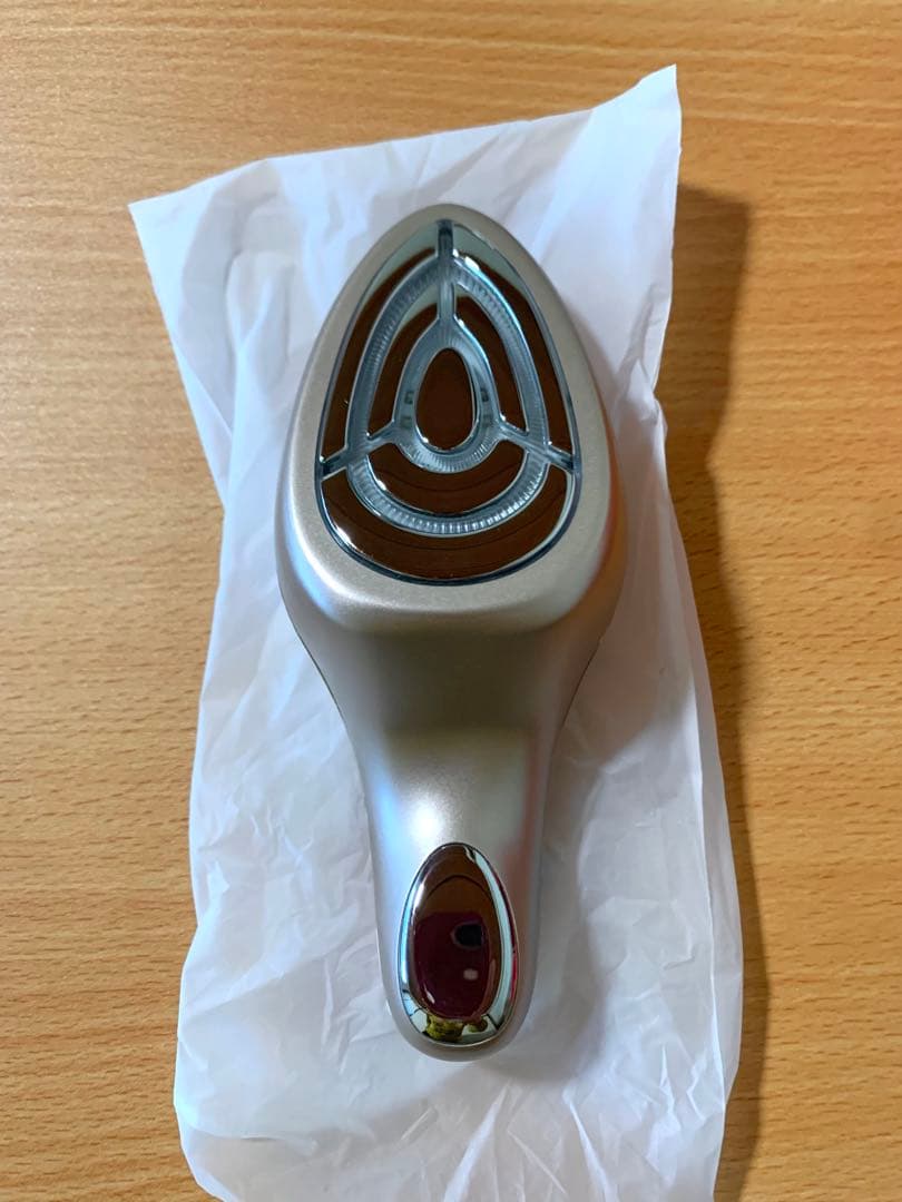 正規品 IKKOプロデュース MEラボンエクラ 美顔器