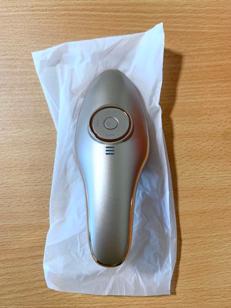 正規品 IKKOプロデュース MEラボンエクラ 美顔器