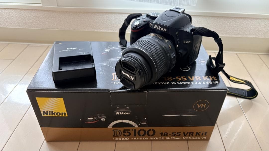 デジタルカメラ Nikon D5100 18-55mm VR Kit