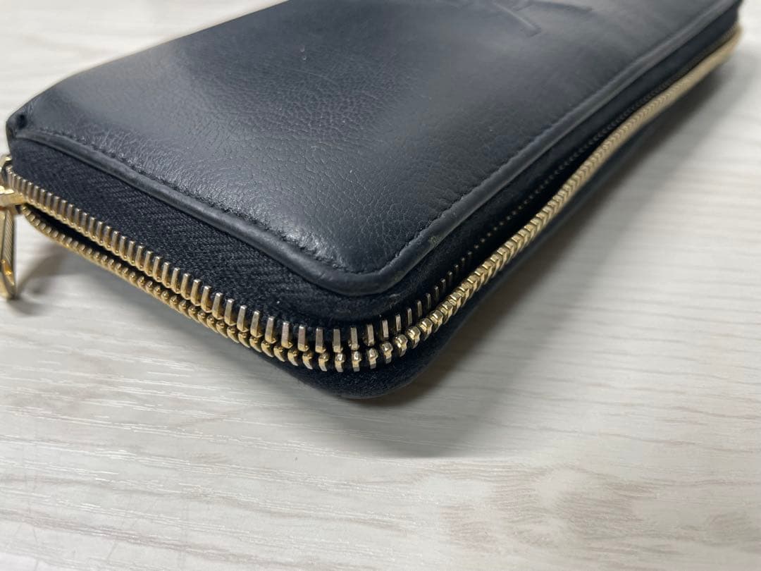 Yves Saint Laurent ブラック長財布