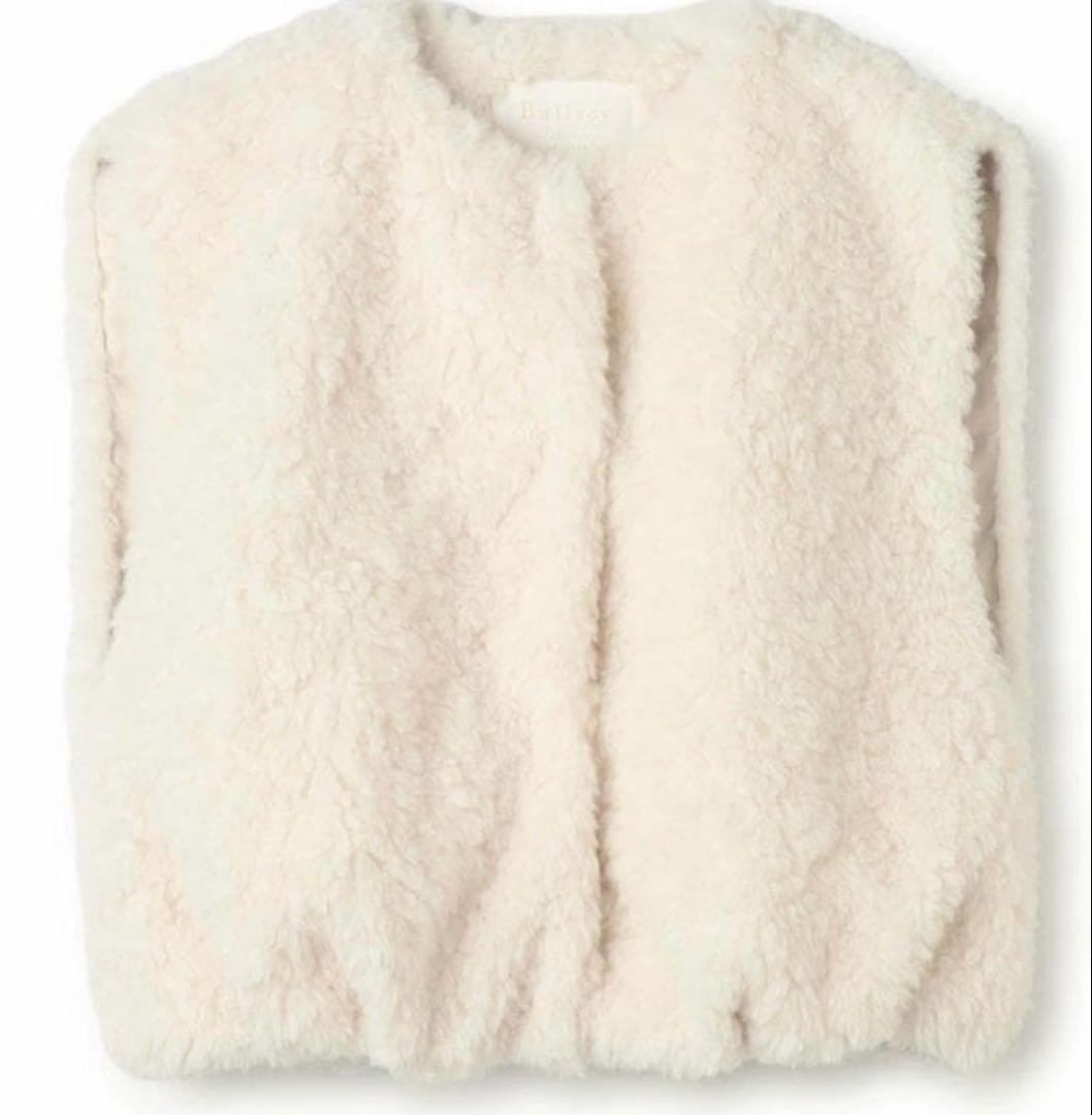 TOMORROWLAND⭐︎BALLSEY ランダムファー ショートベスト 36白