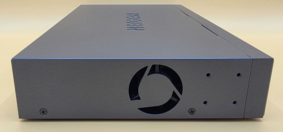 NETGEAR XS508M-100AJS 10G対応スイッチングハブ