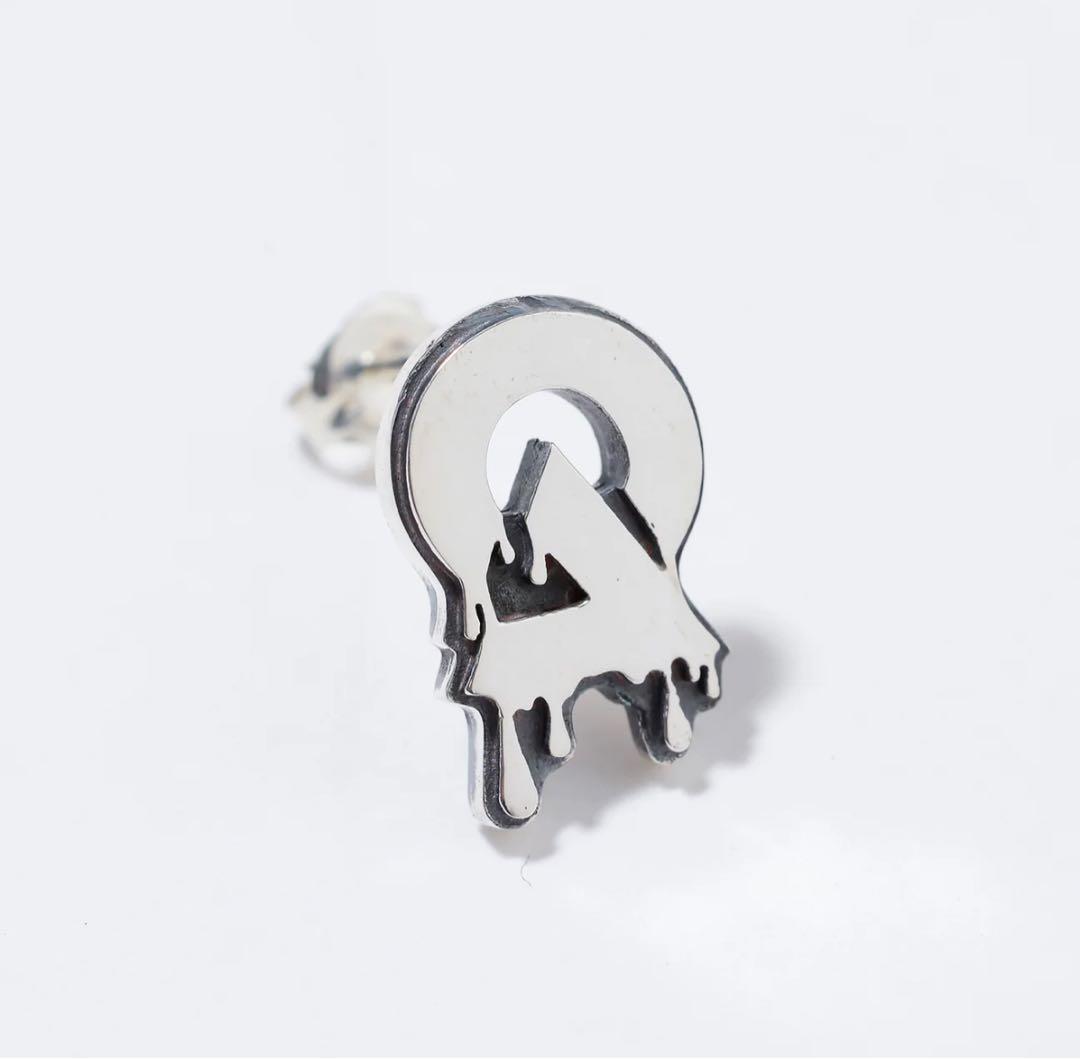 【DUSTCELL】ドリップロゴピアス／5th Anniversary