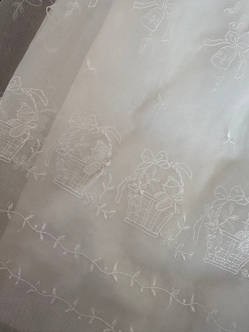 ホワイト刺繍ベビードレス