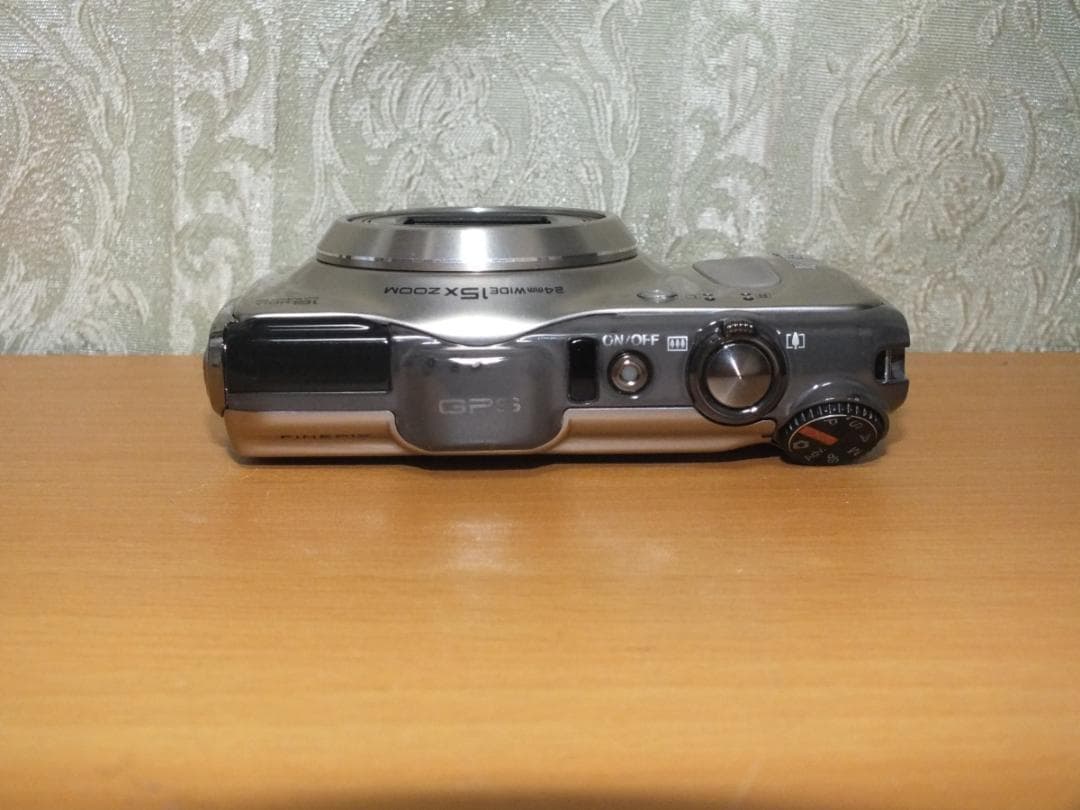 デジタルカメラ FUJIFILM FINEPIX F600EXR