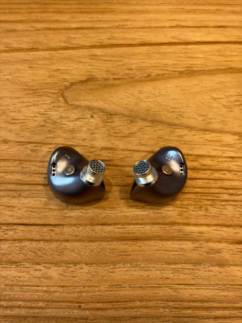 BQEYZ Autumn リケーブル可能イヤホン