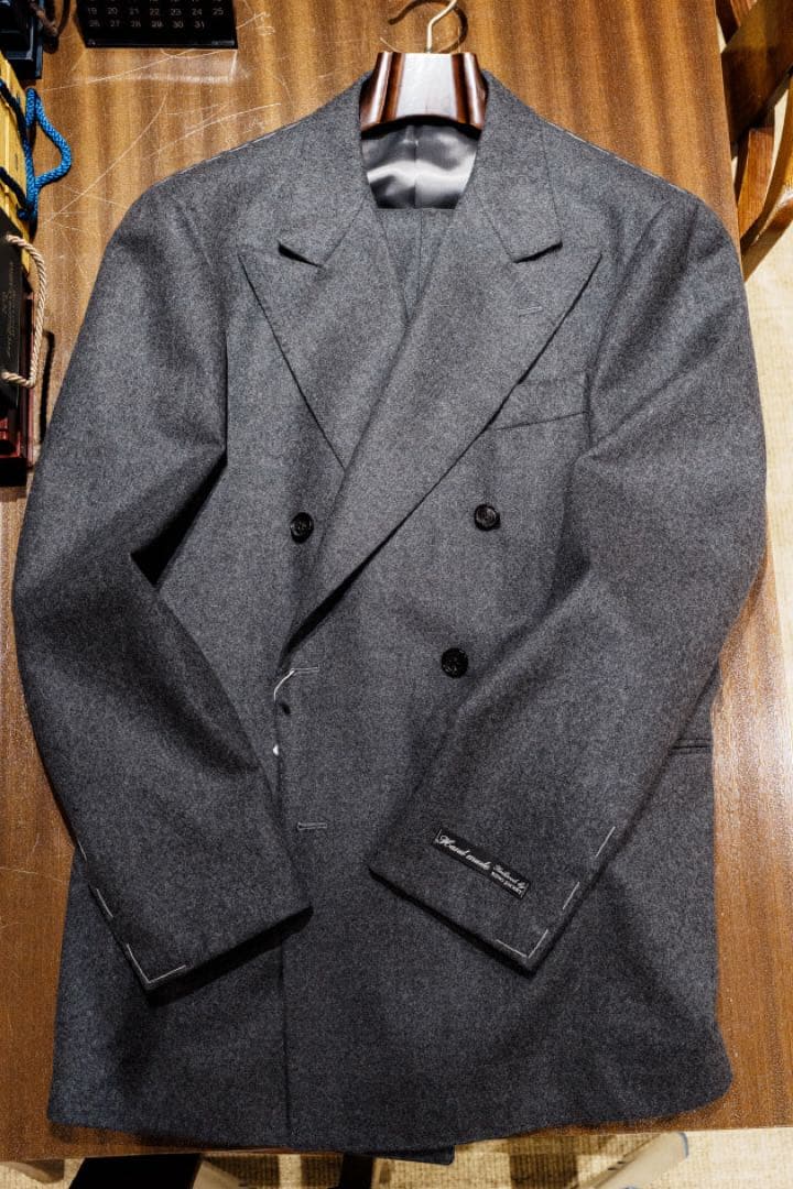 【タイムセール】定価約15万　ほぼ未使用　BEAMS F ハンドライン　スーツ