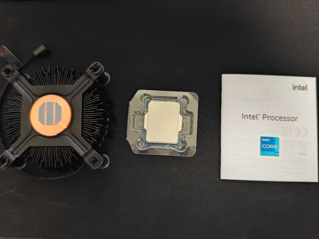 Intel Core i3-12100F BOX版