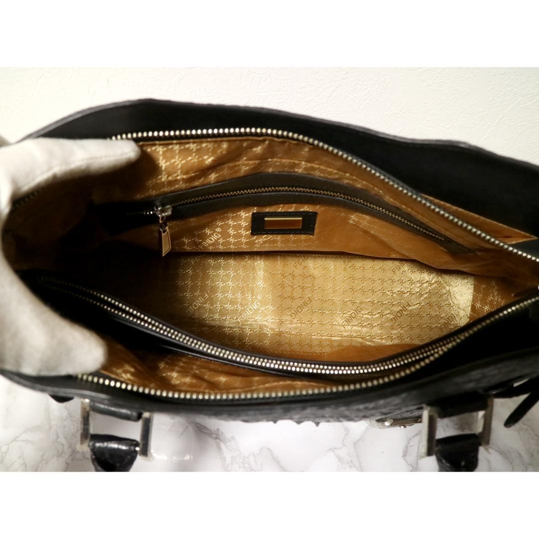 超美品　FINDIG　カイマンワニ革　高級品　定価15万円