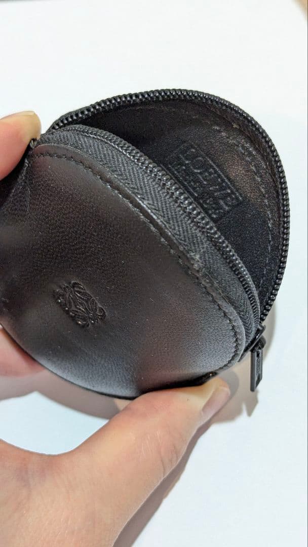 【美品】LOEWE シルバー ラウンドケース　ロエベ