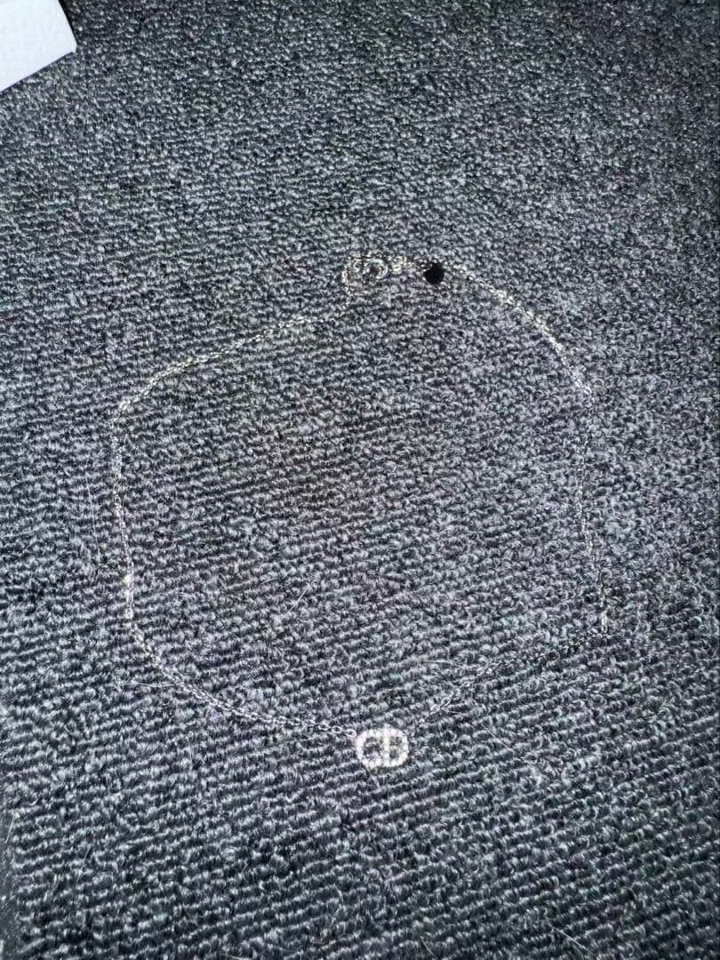 Dior CDロゴネックレス シルバー