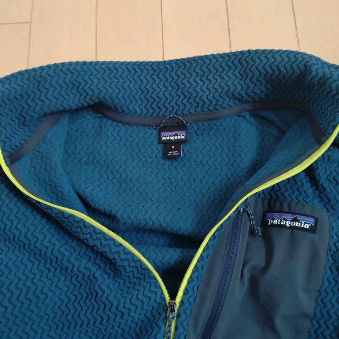 パタゴニア☆メンズ R1エアジップネック Sサイズ