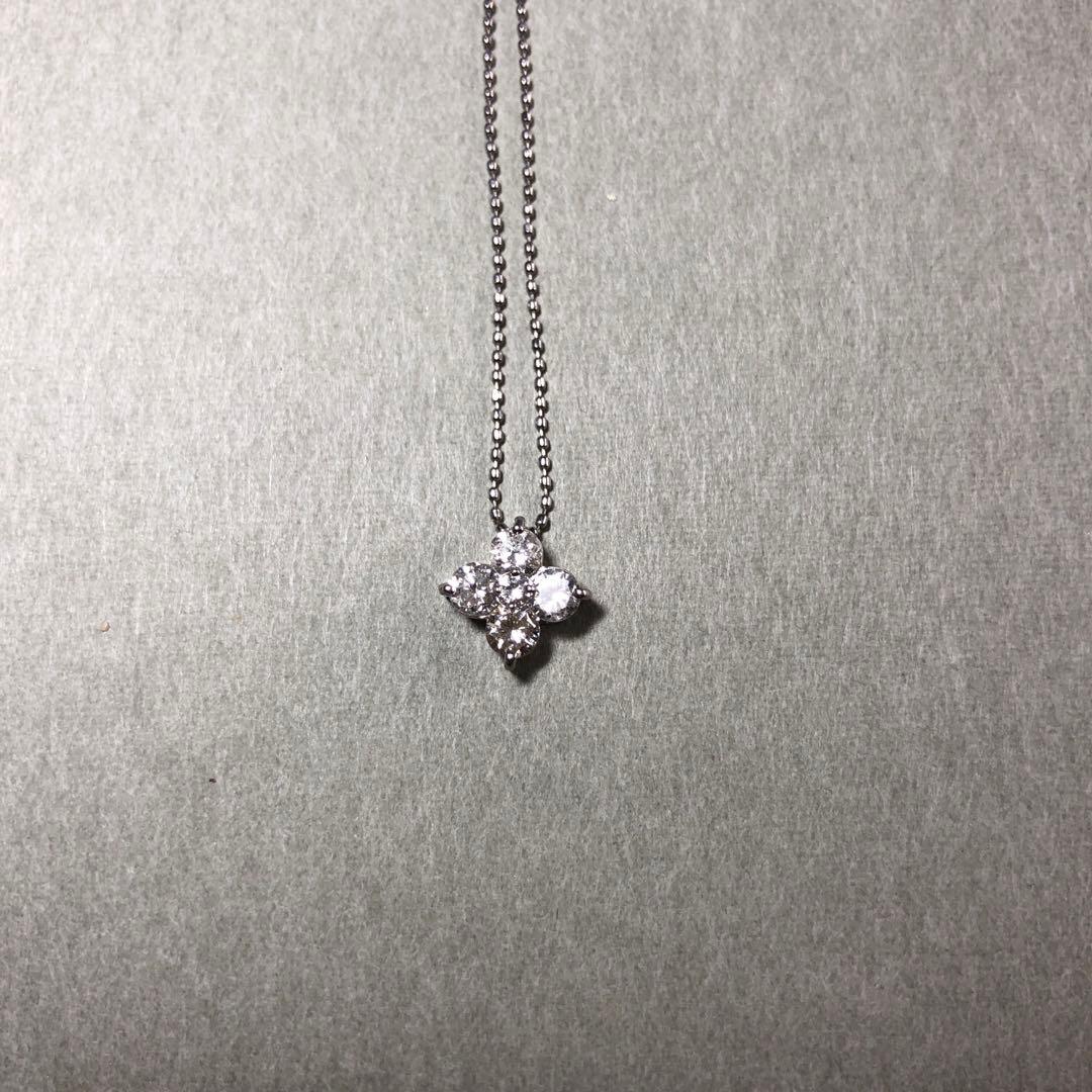 美品　プラチナダイヤモンド0．7カラットネックレス刻印あり