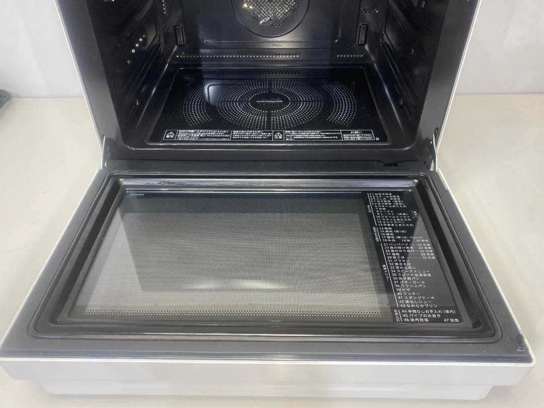 東芝 オーブンレンジ 石窯ドーム ER-YD3000（W） 2024年製