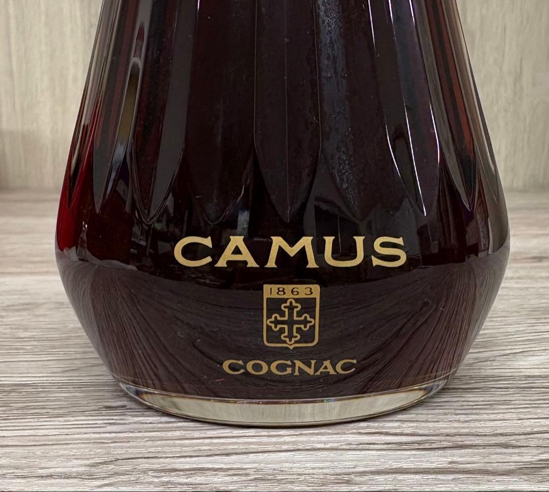 カミュ CAMUS カラフェ バカラ 700ml コニャック 古酒　化粧箱付