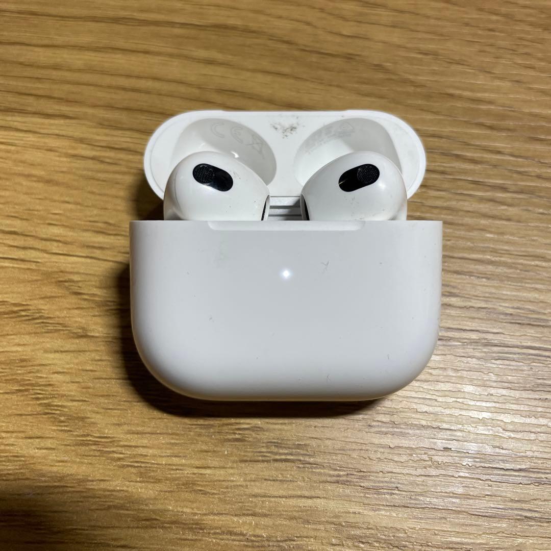 Apple AirPods 第３世代
