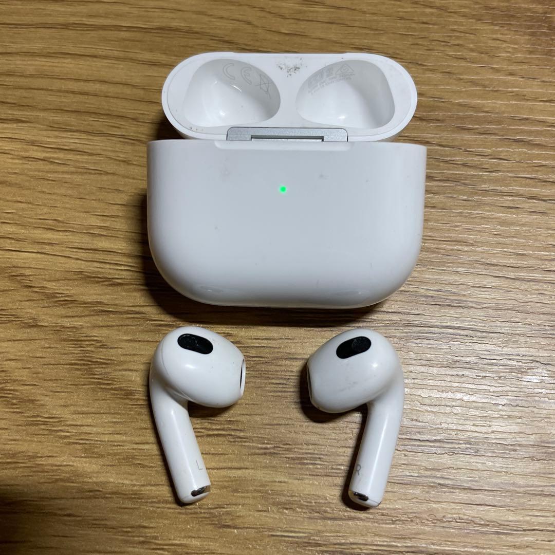 Apple AirPods 第３世代