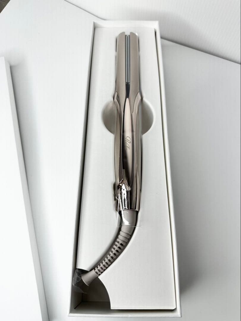 リファ　ストレートアイロンPRO+ シャンパングレージュ