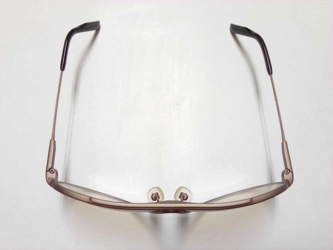 【新品】ヴィンテージ　ジュージアーロデザイン　カーボン製サングラス