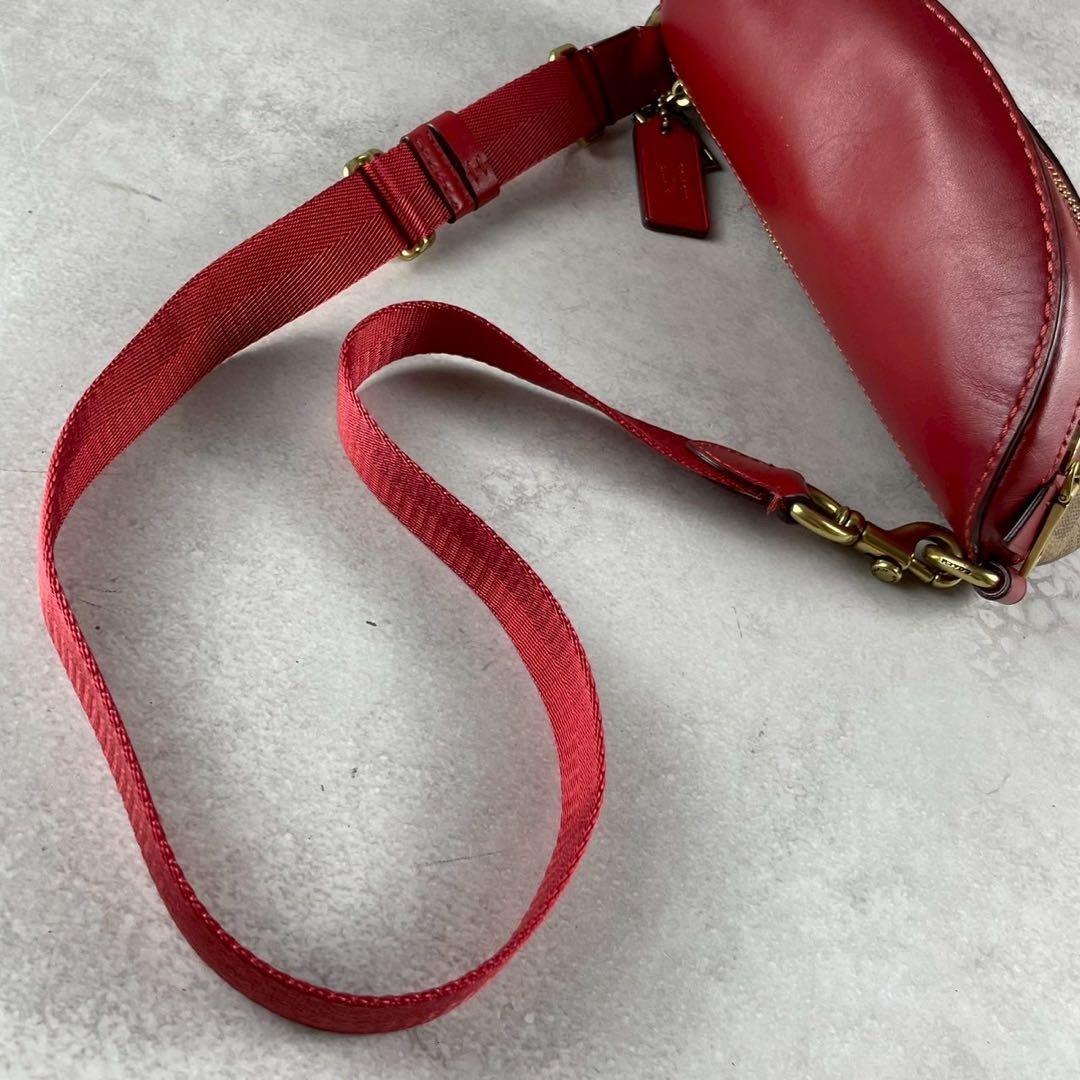 ✨稀少✨美品✨コーチ　ボディバッグ　ショルダー　レキシー　コラボ　シグネチャー