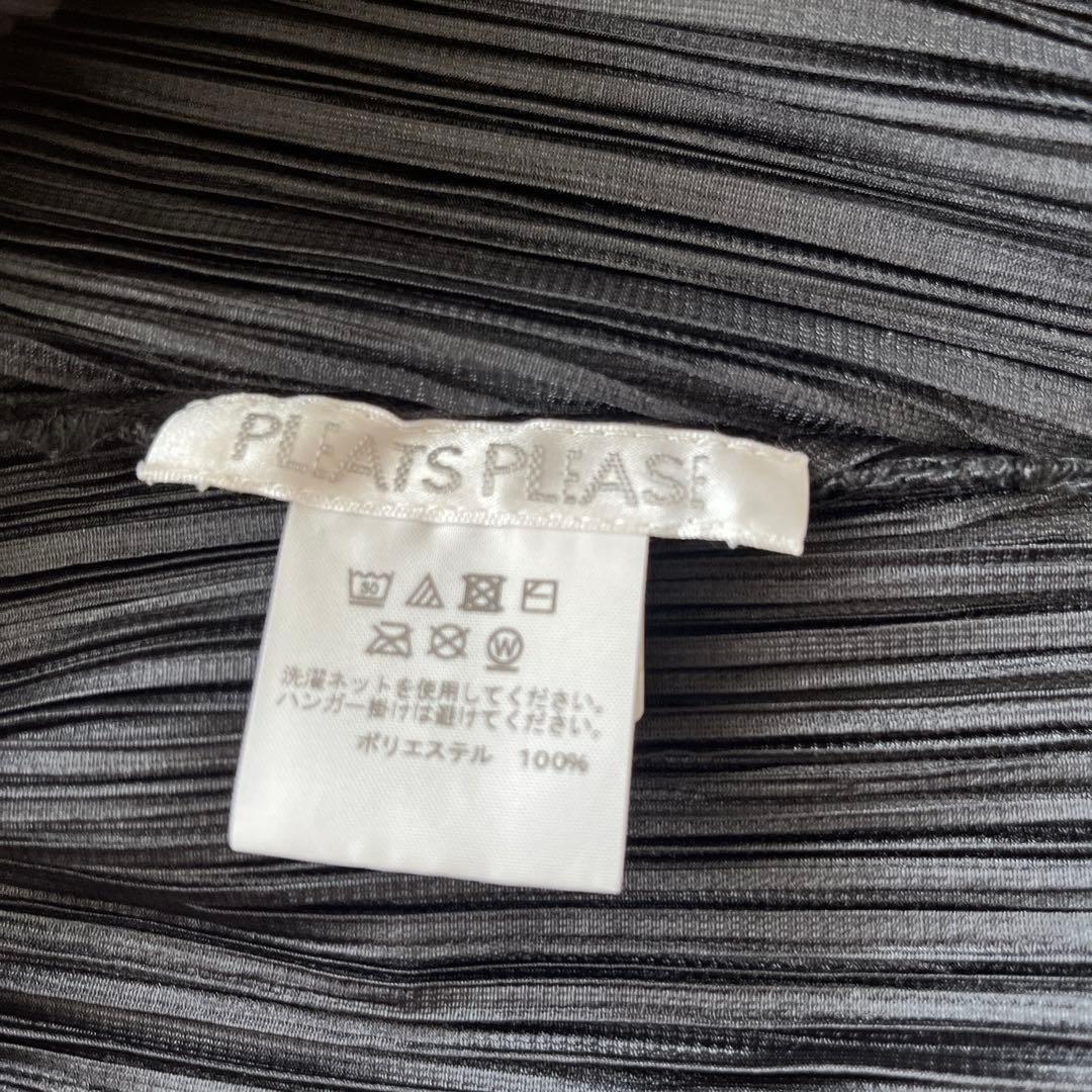 プリーツプリーズ　ノースリーブチュニック 黒