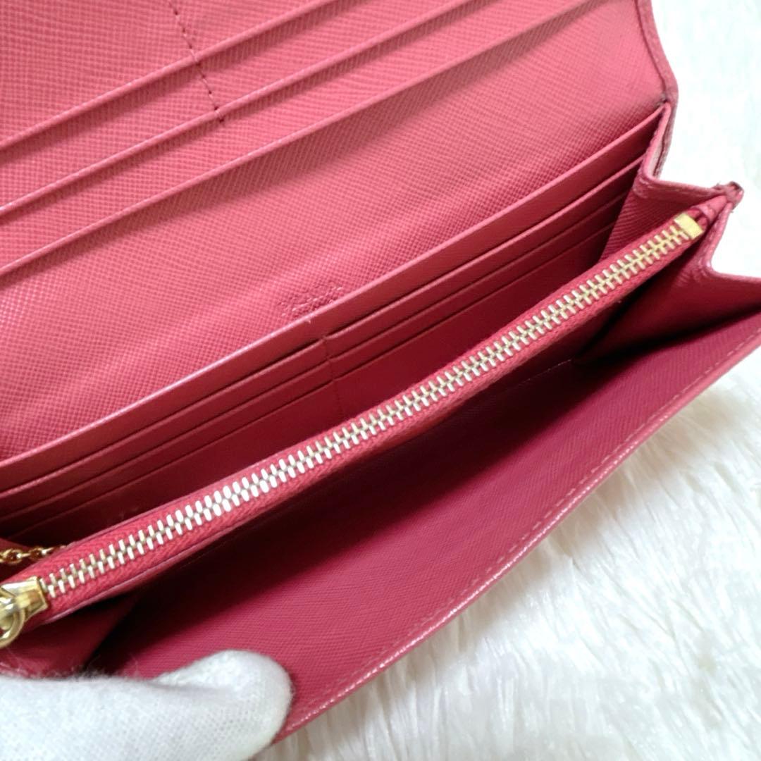 極美品✨プラダ 長財布 サフィアーノ メタルロゴ パスケース付 ピンク フラップ