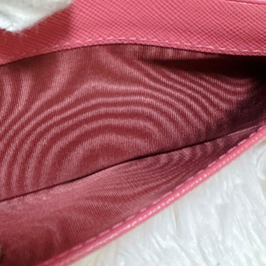 極美品✨プラダ 長財布 サフィアーノ メタルロゴ パスケース付 ピンク フラップ