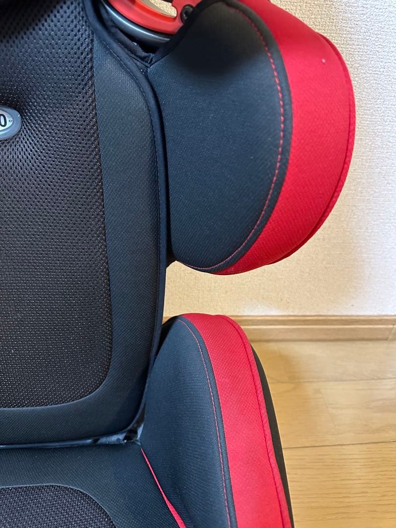 TAKATA　ジュニアシート　ISOFIX チャイルドシート　ペット喫煙者無し