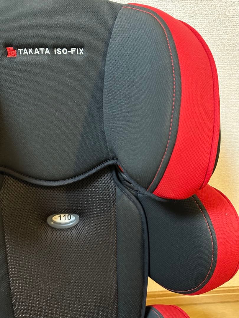 TAKATA　ジュニアシート　ISOFIX チャイルドシート　ペット喫煙者無し