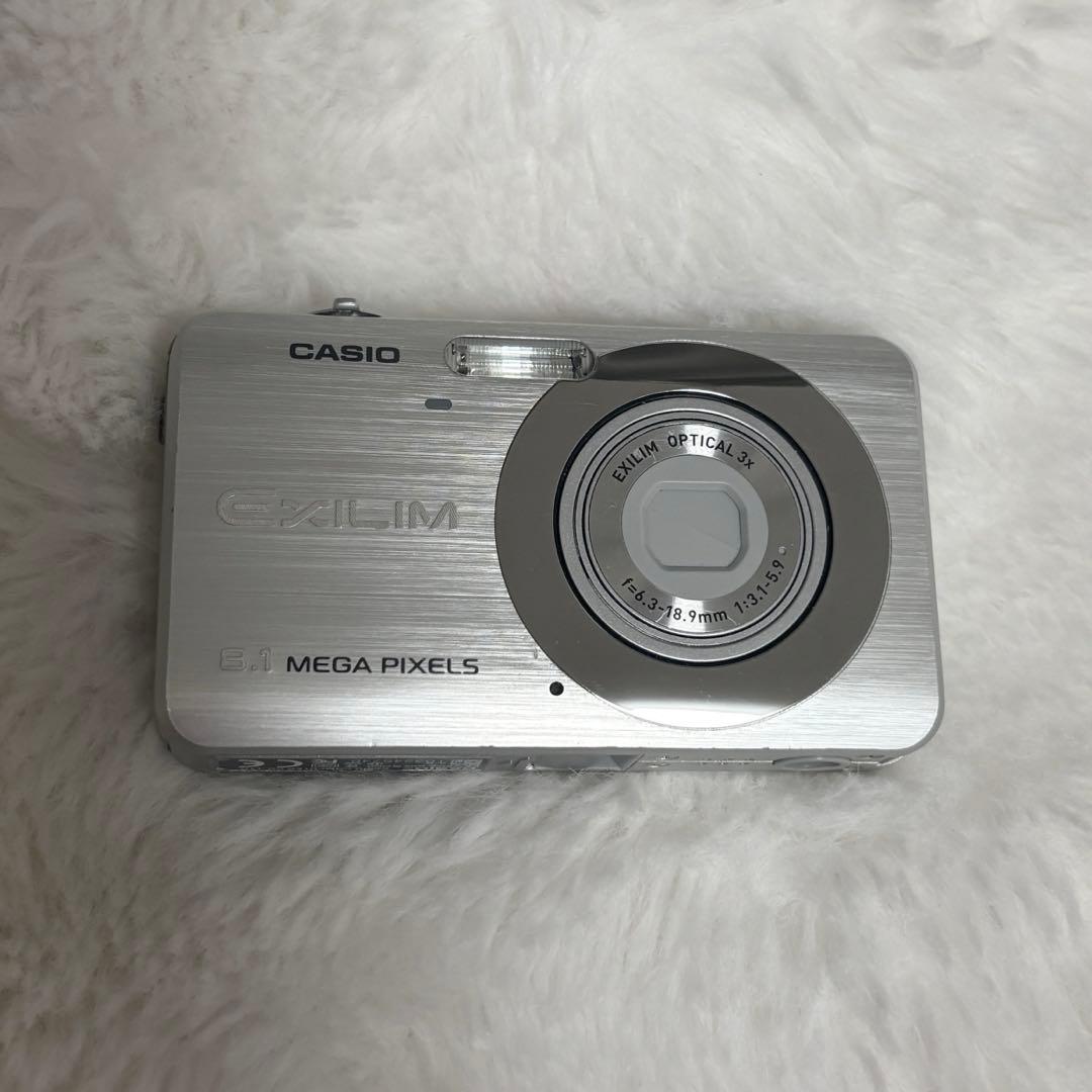 【CASIO】 デジタルカメラ EXILIM EX-Z80 シルバー