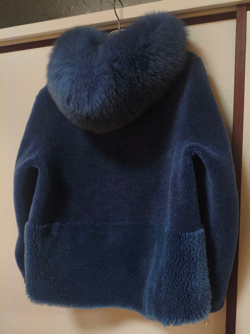 RAREEKA フード付きダークブルーコート