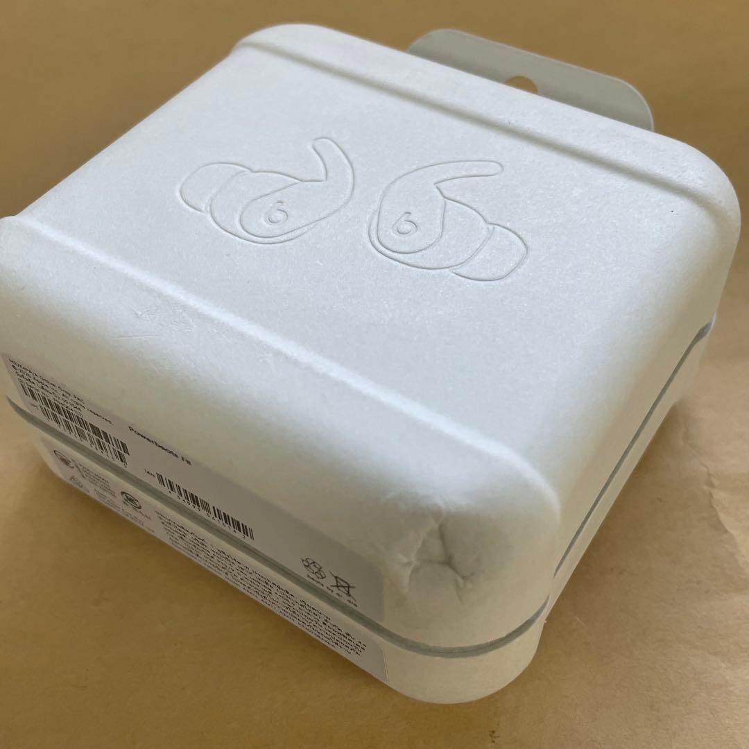 Powerbeats Fit ワイヤレスイヤホン グラベルグレー