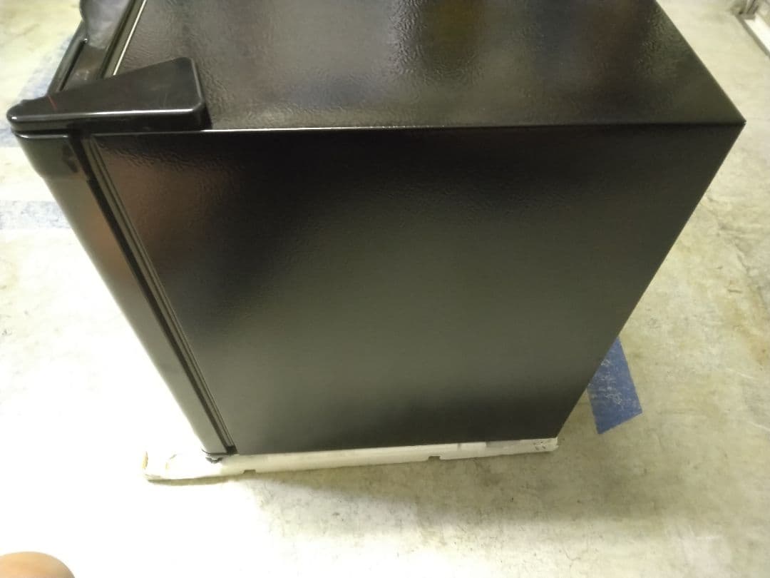 maxzen 冷凍庫 黒色 温度調節付き