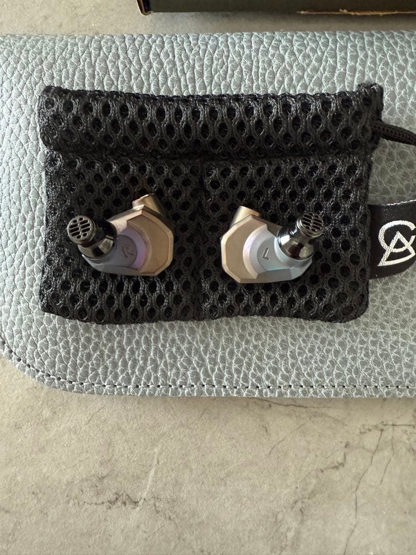 イヤホン Campfire Audio Moon Rover
