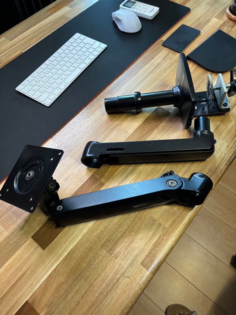 モニターアーム　アマゾンベーシック　エルゴトロンOEM