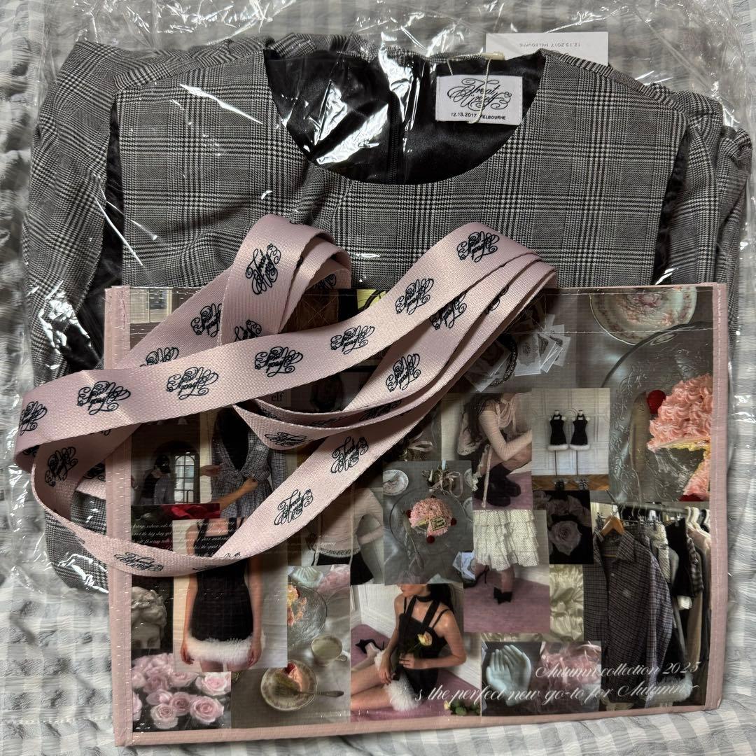 treat ürself ワンピース　トートバッグ