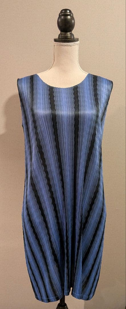 華*✨様 プリーツプリーズ ノースリーブ　ワンピース